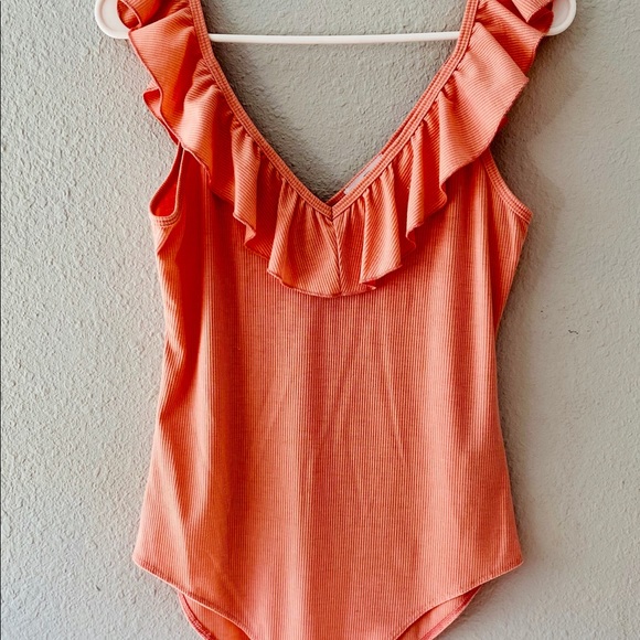 90’s Pretty in Pink Ruffle Bodysuit- L - Picture 2 of 9